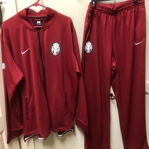 New Razorback logo sweat suit, Comfortable